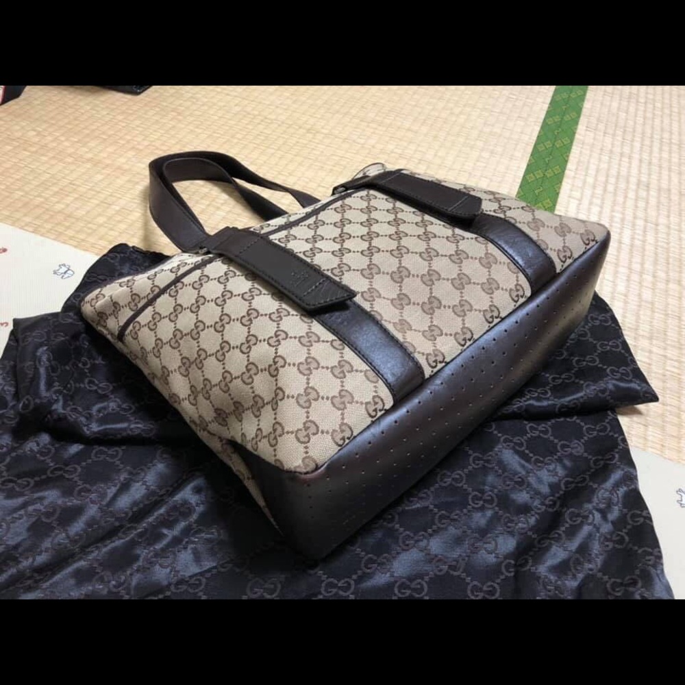 SOLD🔥🔥Gucci GG Monogram Large Tote - Picture 5 of 8